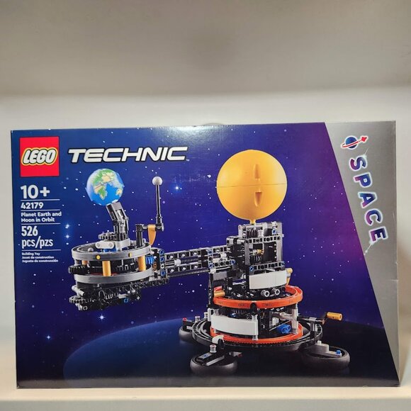 42179 LEGO Technic Planet Earth Moon Sun in Orbit Building Set Outer Space Solar - Picture 8 of 13